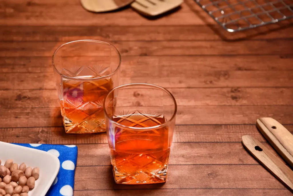 bourbon glass 8