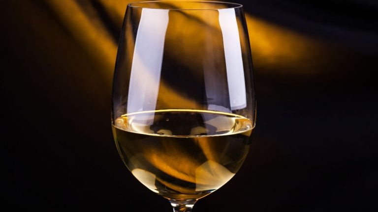 Luxury White Wine Glasses 2021