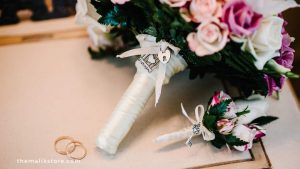 Wedding Gift Ideas for a Wealthy Couple